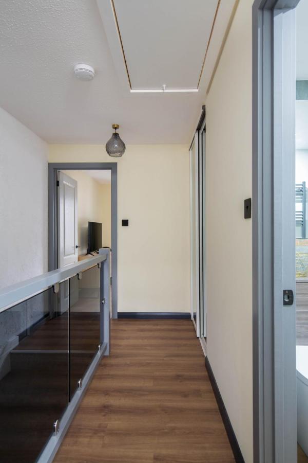 Holyrood New Apartment Edimburgo Esterno foto